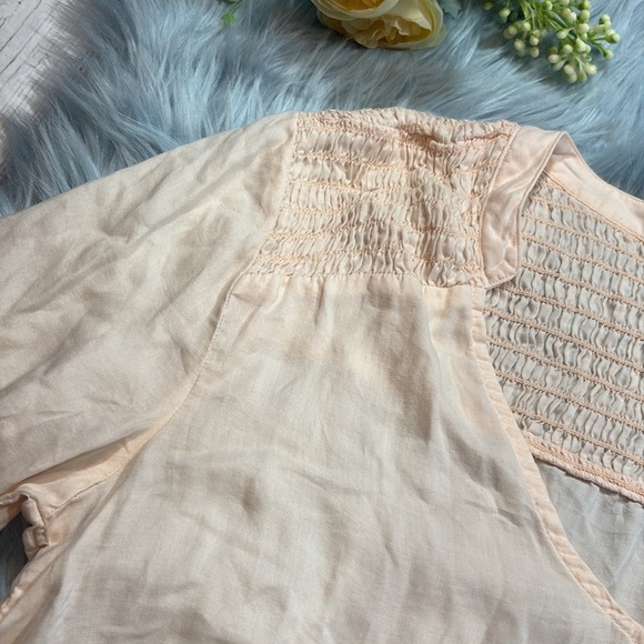 Bella Dahl Smocked Yoke Blouse Light Pink sz S - Picture 5 of 10